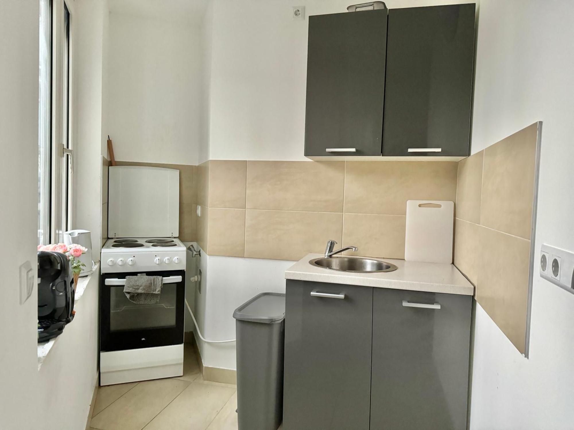 Stylish Schonbrunn Apartments With Free Parking فيينا المظهر الخارجي الصورة