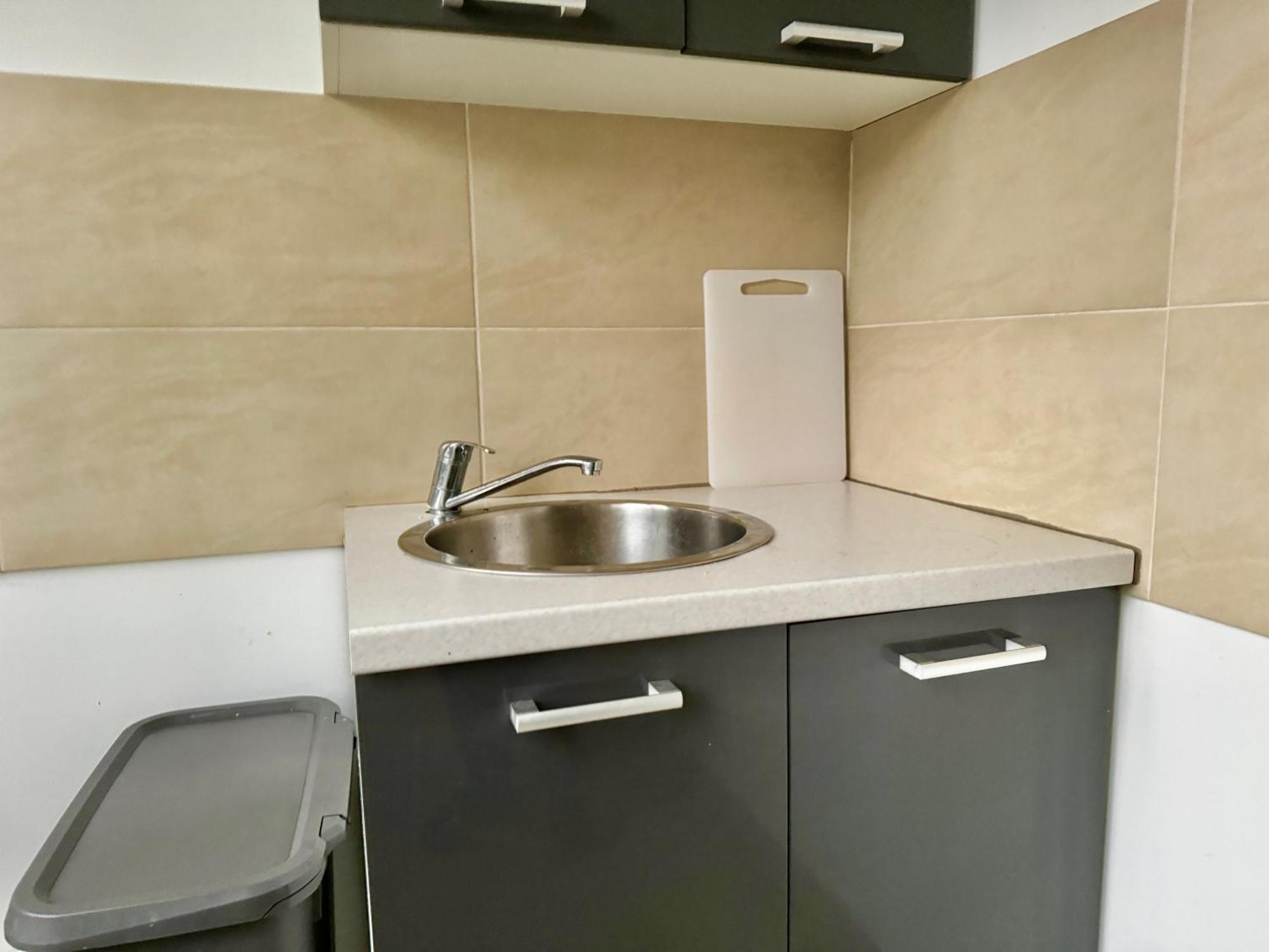 Stylish Schonbrunn Apartments With Free Parking فيينا المظهر الخارجي الصورة